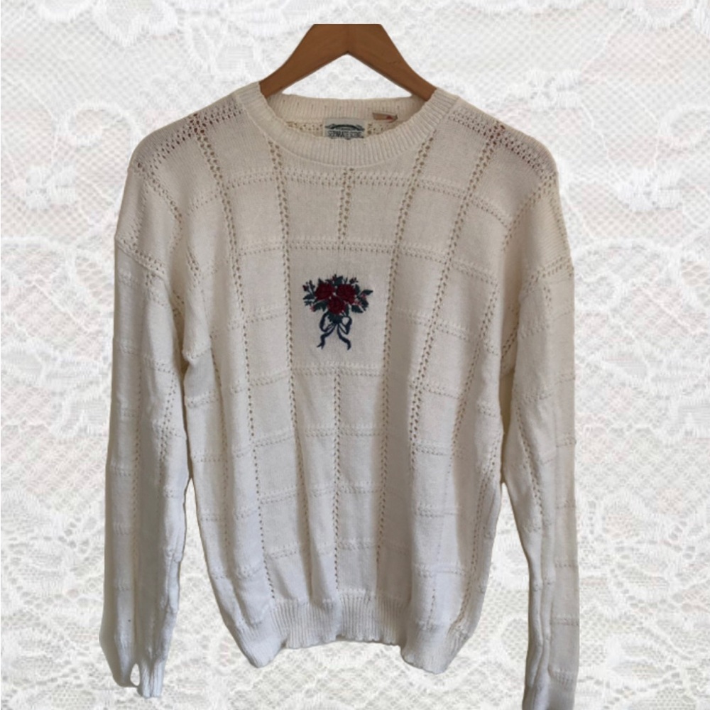 Vtg Knit Sweater with Floral Embroidery